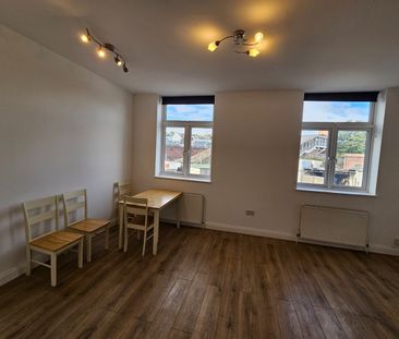 1 Bed Flat, Perry Vale, SE23 - Photo 6