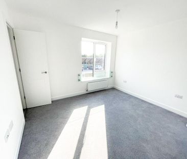 3 bedroom detached house to rent - Photo 2