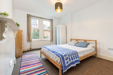 4 bedroom maisonette to rent - Photo 3