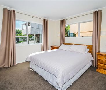Property Management570A Beach Road, Rothesay Bay - House for Rent - Photo 1