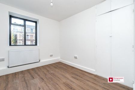 3 bedroom flat to rent - Photo 4