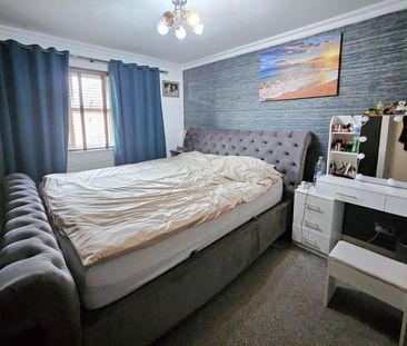 4 bedroom detached house to rent - Photo 4