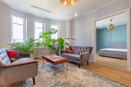 Várfok utca - Fotó 5