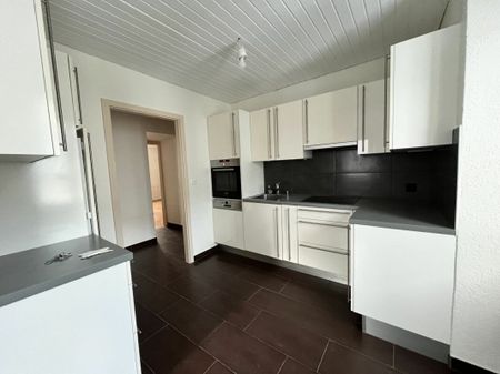 Bel appartement de 4.5 pièces - Photo 2