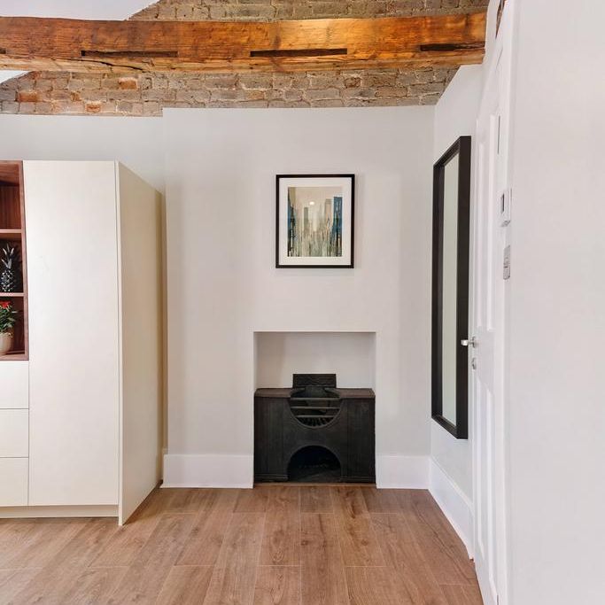 Studio to rent - Photo 1