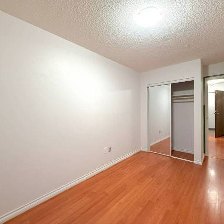 Spacious 1 bedroom 1 bathroom Downtown Maple Ridge - Photo 1