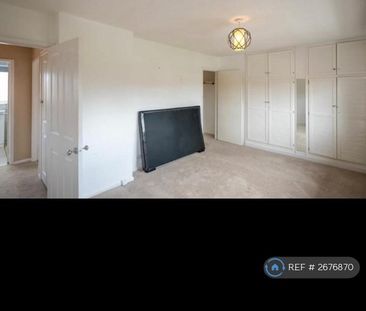 2 bedroom semi-detached house to rent - Photo 2