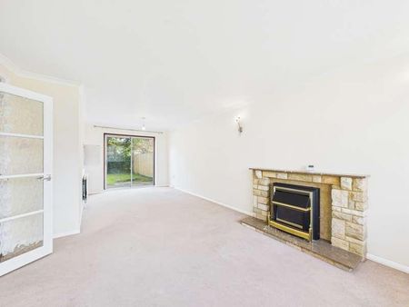 Ropley Close, Tadley, RG26 - Photo 2