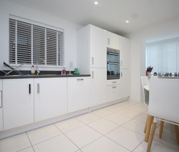 4 bedroom townhouse to rent - Photo 6