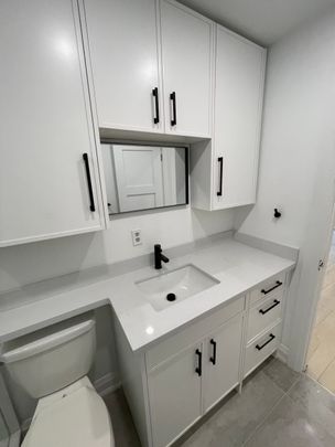 For Lease - 754 Queen Street Unit# 1, Toronto, Ontario - Photo 1