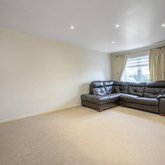 3 bedroom semi-detached house to rent - Photo 1