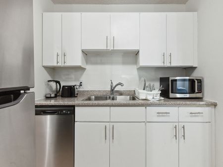 Deluxe Basic - Somerset, Halifax - Photo 3