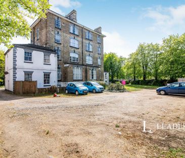 1 bedroom flat to rent - Photo 6