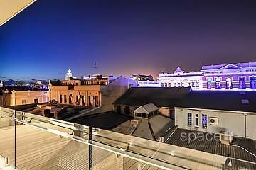 Living in the West End! - Photo 2
