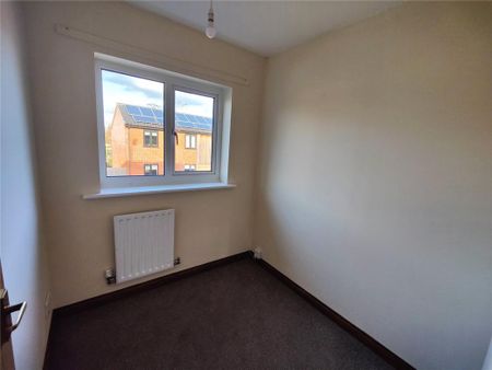 3 bedroom end of terrace house to rent - Photo 4
