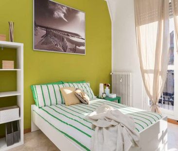 Via delle Acacie, Cesano Boscone, Lombardy 20090 - Photo 3