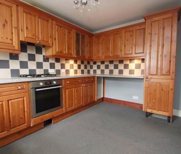 3 bedroom terraced house to rent - Photo 3