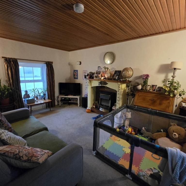 2 bedroom house to rent - Photo 1