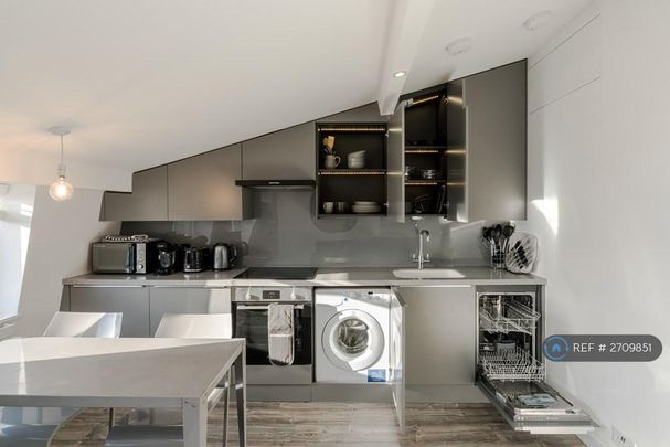 1 bedroom flat to rent - Photo 1