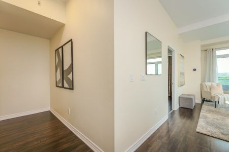 For Lease - 11611 Yonge Street Unit# 521, Richmond Hill, Ontario - Photo 2