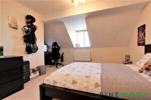 3 BEDROOM House - Mid Terrace - Photo 5