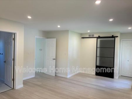 $2,895 / 4 br / 3 ba / - Photo 4