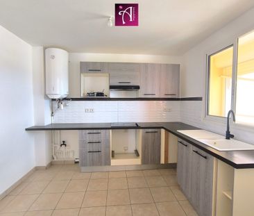 Location Appartement 4 pièces 112m² PETIT BOURG 97170 - Photo 3