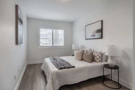 For Lease - 7 Harding Street, Halton Hills, Ontario - Photo 3