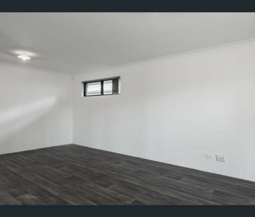 Low-Maintenance Living in a Convenient Location - Photo 4