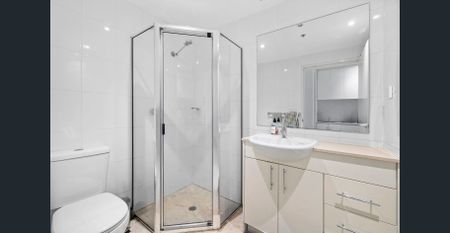 Stylish Apartment in the Heart of Sydney's Vibrant Chinatown Precinct - Photo 2