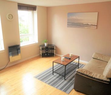 1 Bed Flat - Photo 4