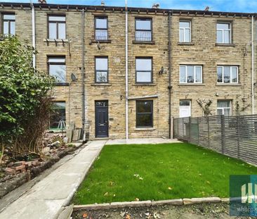 2 bedroom terraced house to rent - Photo 2