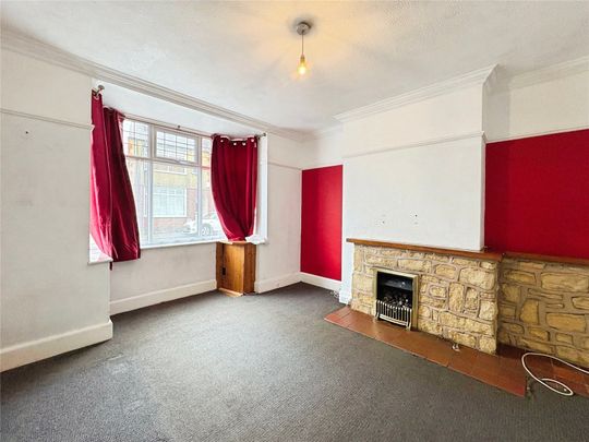 3 bedroom house to rent Thursby Road, NN1 - Photo 1