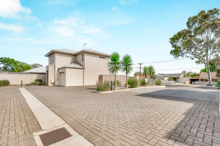 Spacious Modern Low Maintenance Living - Photo 2