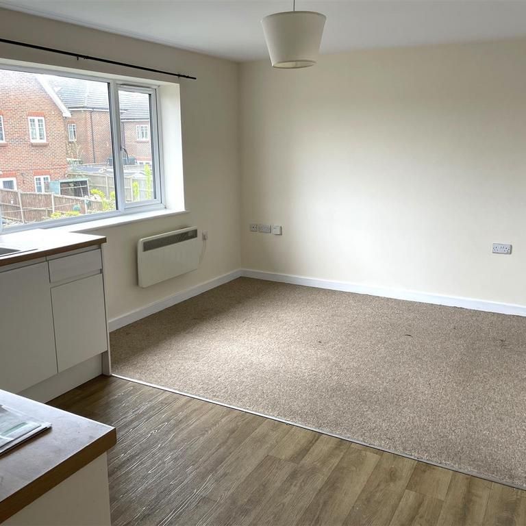 1 bedroom apartment to rent - Photo 1