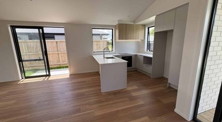 'Lock it in' in Lockerbie - Photo 5