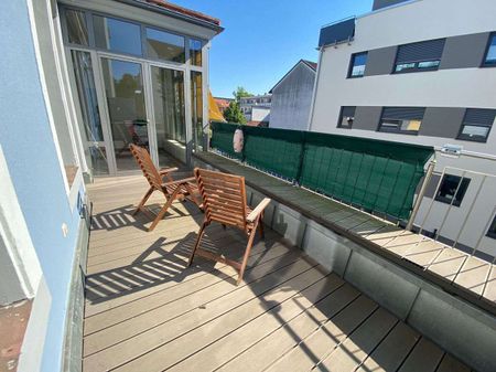 KL - Nähe Stiftsplatz, "ALTBAU", 4 ZKB, Einbauküche, Tageslichtbad, Gäste-WC, Balkon, Stellplatz - Foto 3