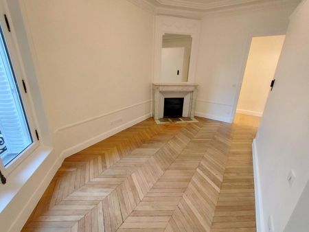 location Appartement T5 DE 151m² À PARIS - Photo 4