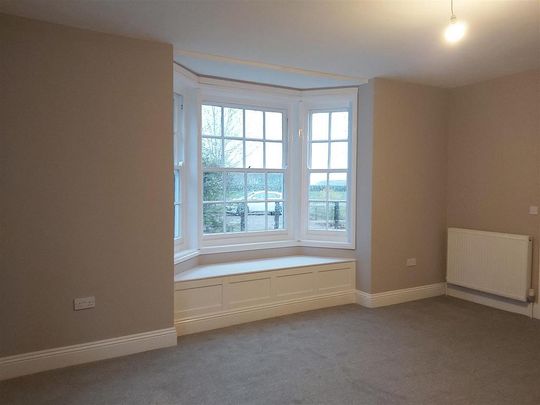 3 bedroom end of terrace house to rent - Photo 1