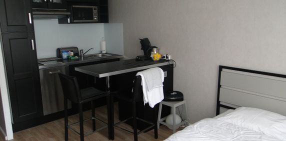 LILLE ST MAUR - APPARTEMENT - STUDIO MEUBLE - Photo 2