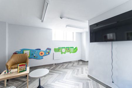 Eglinton Residences - Photo 3