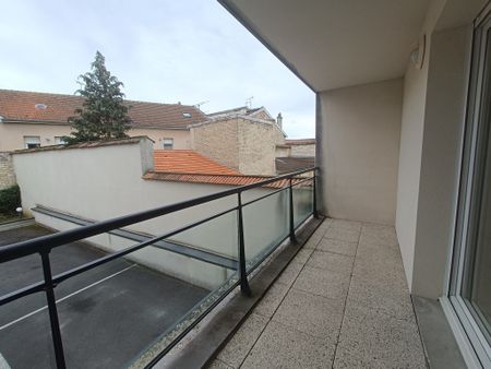 Location Appartement 3 pièces 71m² REIMS 51100 - Photo 2