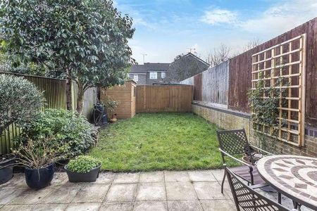 Stephen Close, Twyford, RG10 - Photo 2