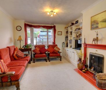 4 bedroom semi-detached house to rent - Photo 1