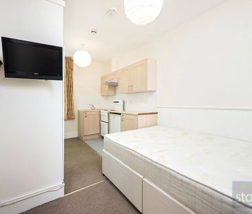 Belsize Avenue, London - Photo 3