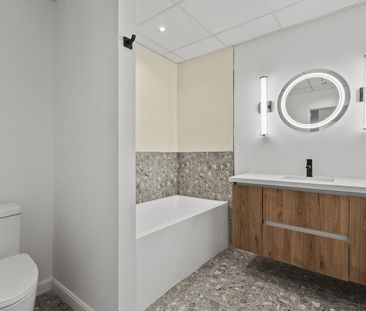 230 Boulevard Harwood - Photo 1