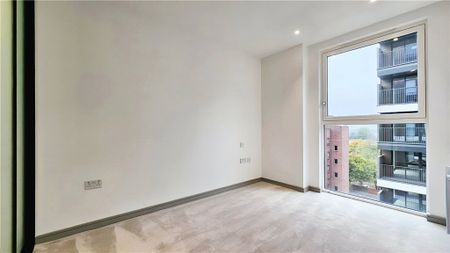 Eden Grove, Staines-upon-Thames, Surrey, TW18 4ZT - Photo 3