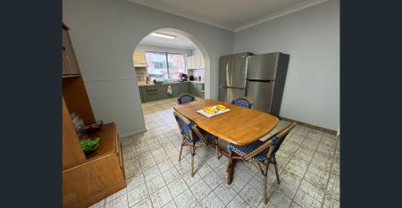 Close to the train station, private rooms for rent!! - Photo 3