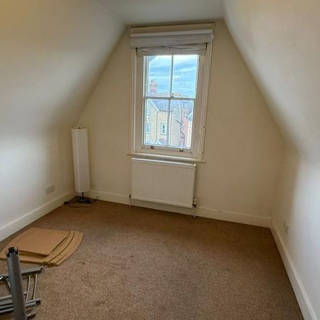 Epsom Road, Guildford - 1 bedroomProperty for lettings - Seymours - Photo 4