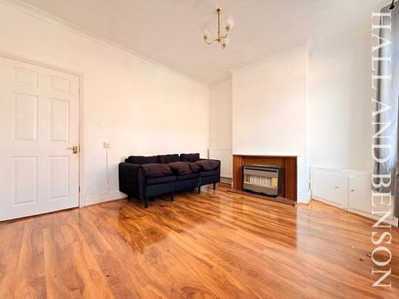 ParkStreet, HEANOR - Photo 2